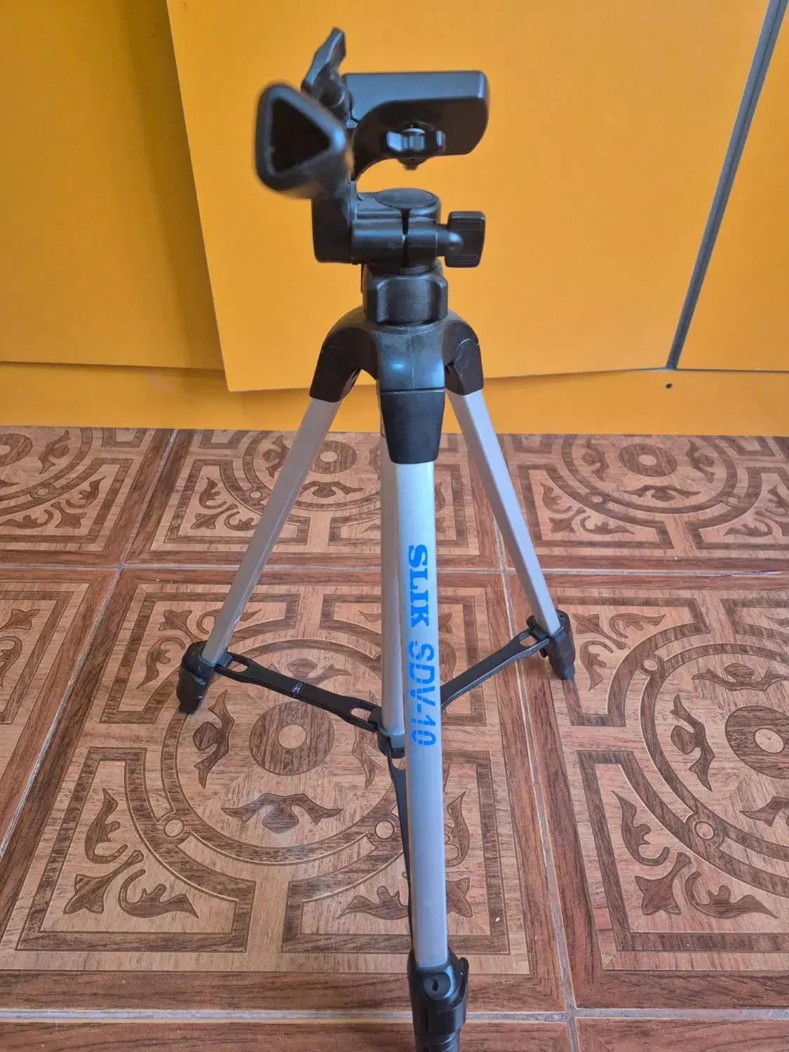 سه پایه حرفه ای عکاسی فیلمبرداری|دوربین عکاسی و فیلم‌برداری|رشت, ساغری سازان|دیوار