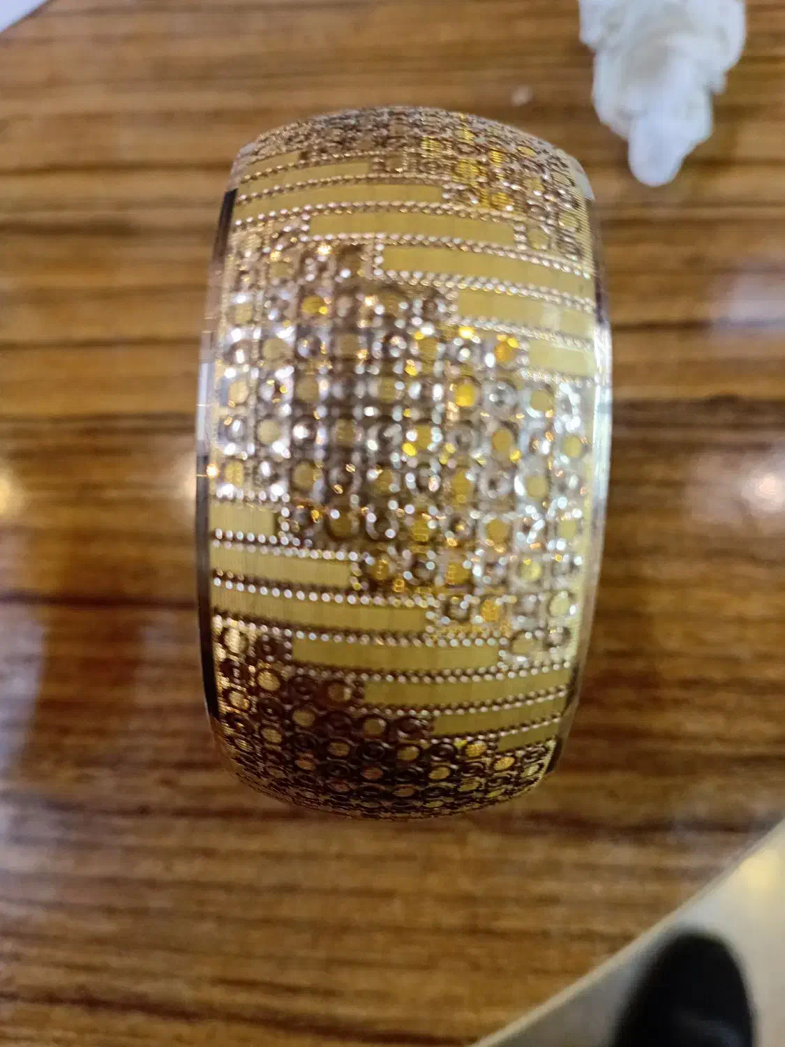 چند عدد مونده ۴۰۰ بالا تابلو نو هست|جواهرات|بروجرد, |دیوار