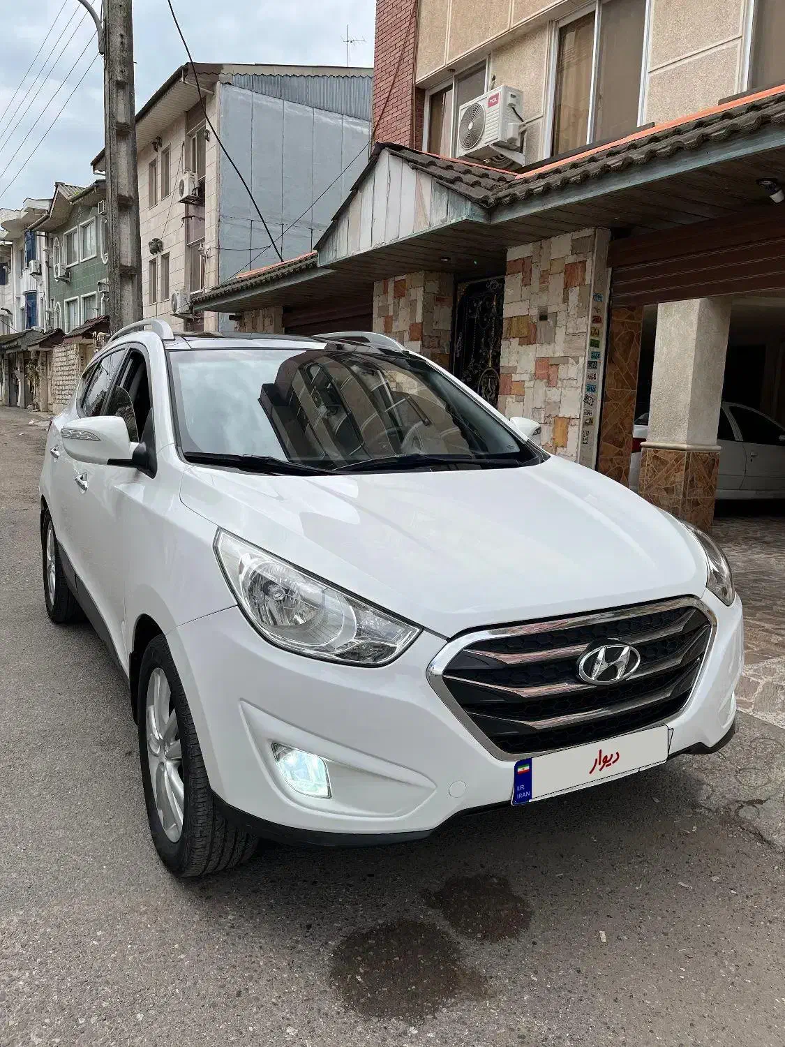 ماشین توسان|خودرو سواری و وانت|رشت, سعدی (تختی)|دیوار