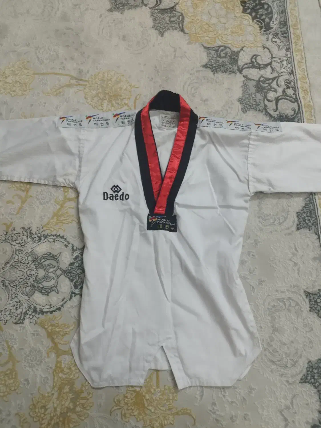 لباس تکواندو کاملا سالم|لباس|شیراز, زرهی|دیوار