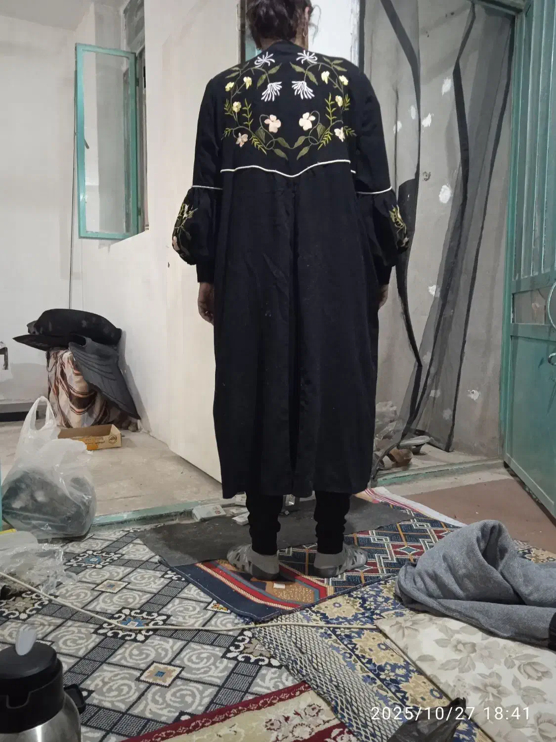 مانتو کرپ گلدوزی شده مجلسی|لباس|عطاملک, |دیوار