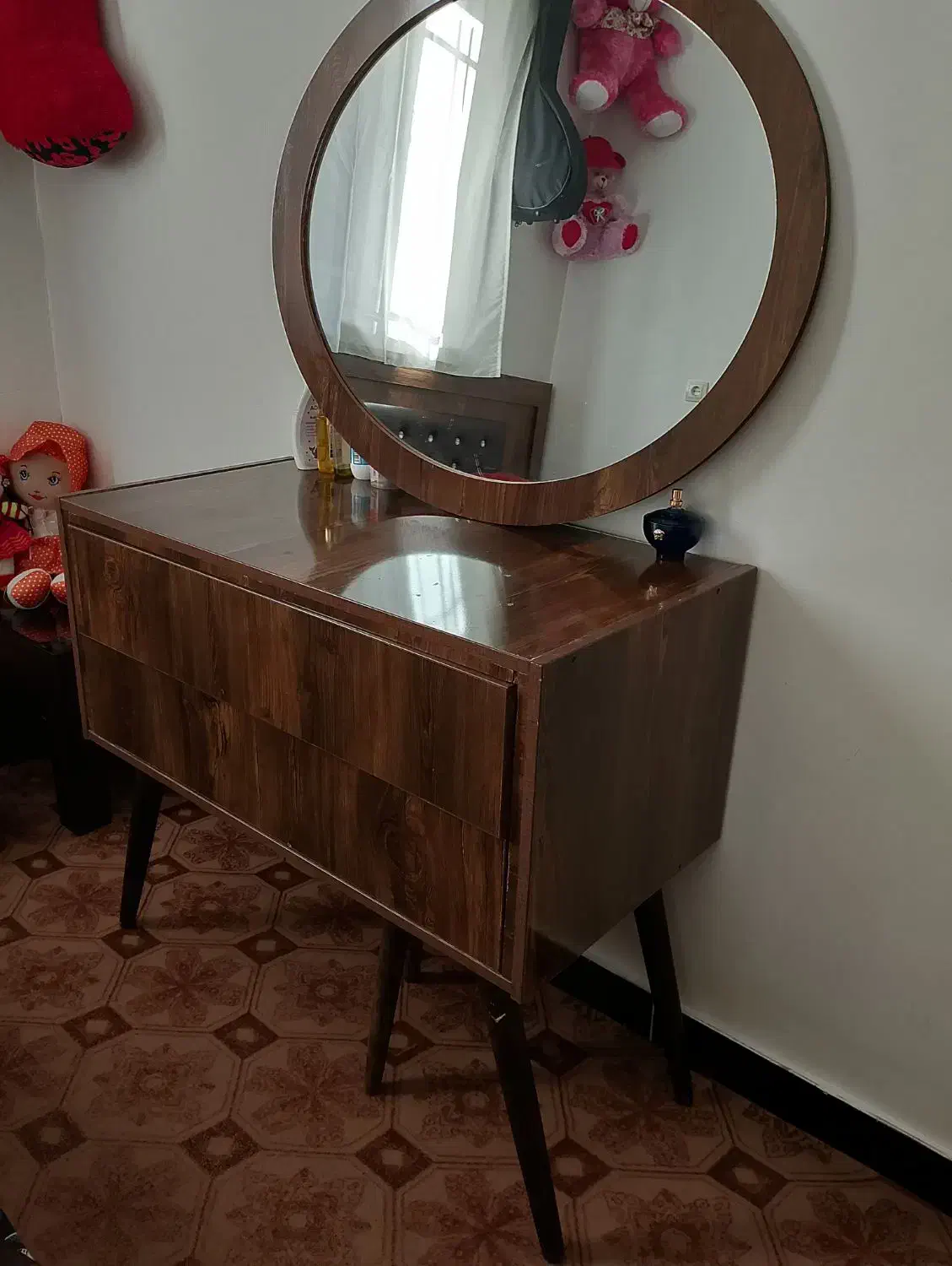 میز آرایش|بوفه، ویترین، کنسول|مریوان, |دیوار