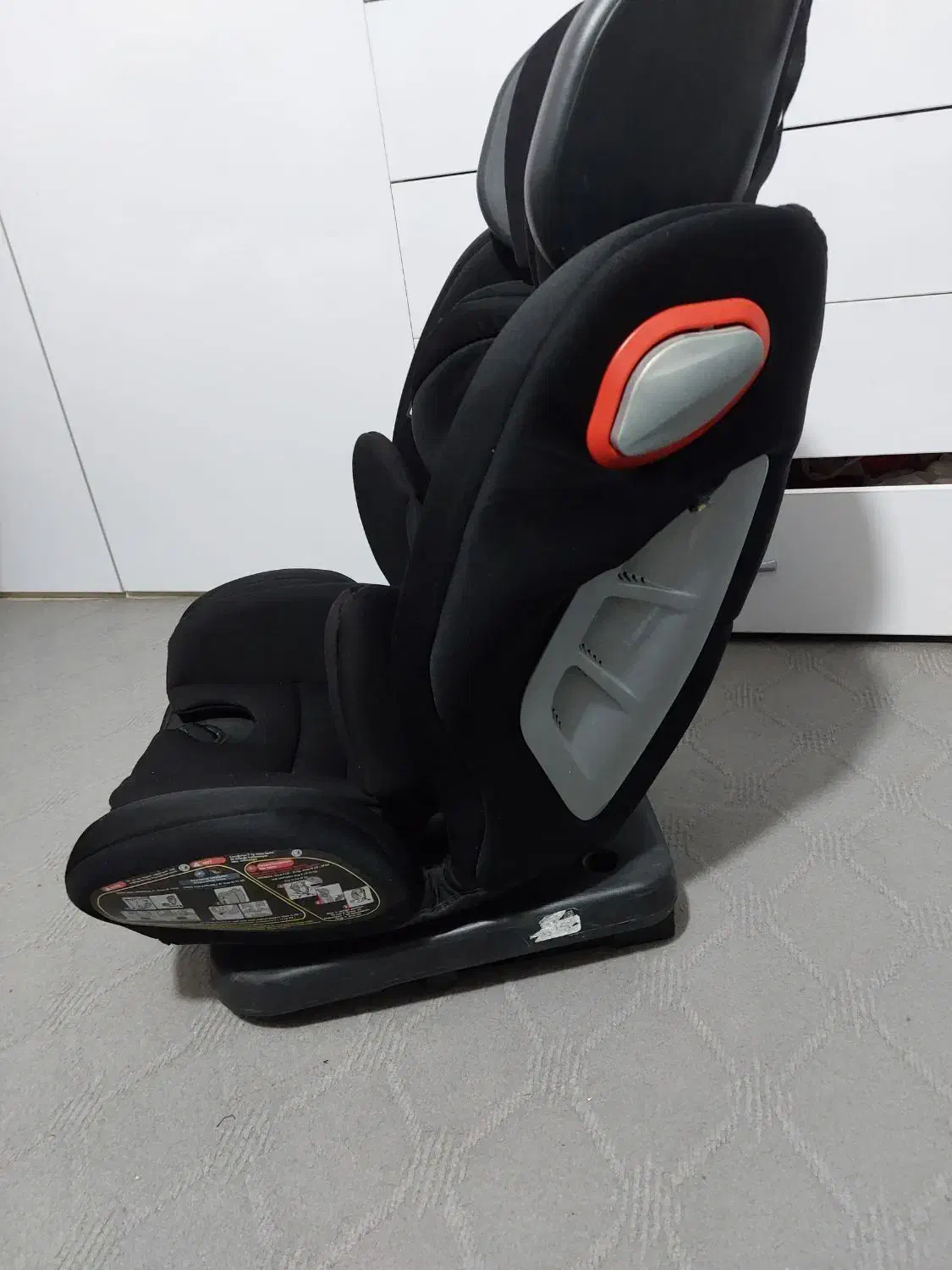 صندلی بچه در ماشین|تخت و صندلی بچه|خرم‌آباد, |دیوار