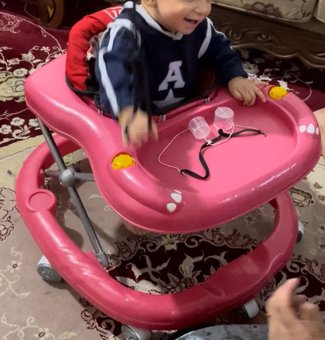 روروئک|کالسکه و لوازم جانبی|رباط‌کریم, رباط‌کریم|دیوار