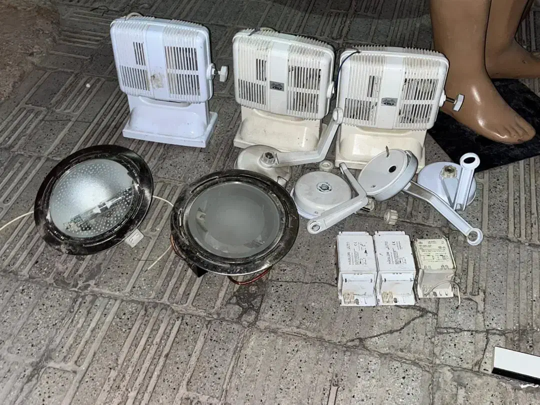 مانکن رگال پرژکتور|فروشگاه و مغازه|ایلام, |دیوار