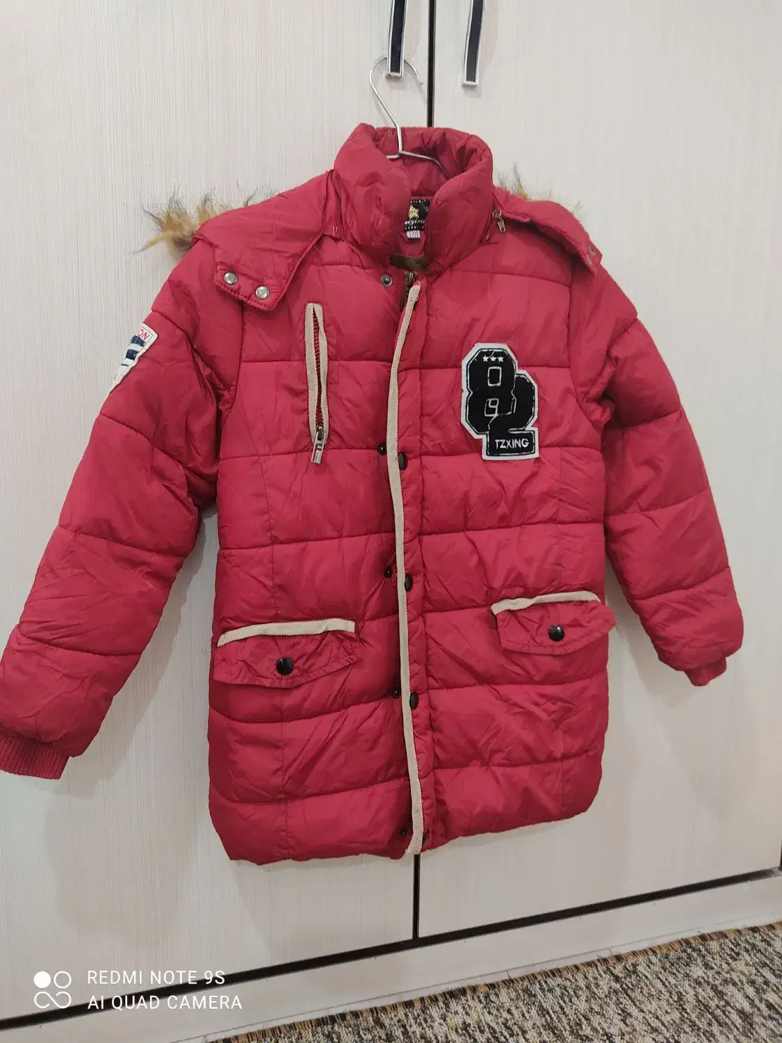 کاپشن پسرانه در حد نو بسیار گرم میفروشم|کفش و لباس بچه|شوشتر, |دیوار