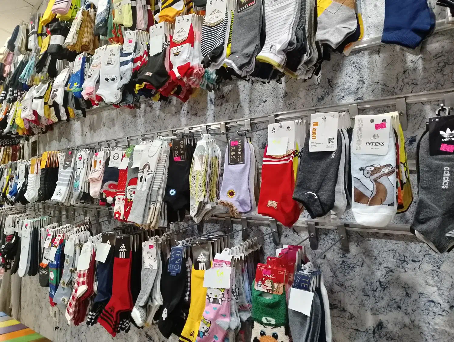 کلاه دخترانه و پسرانه فانتزی شال و کلاه زمستانی|لباس|قزوین, |دیوار