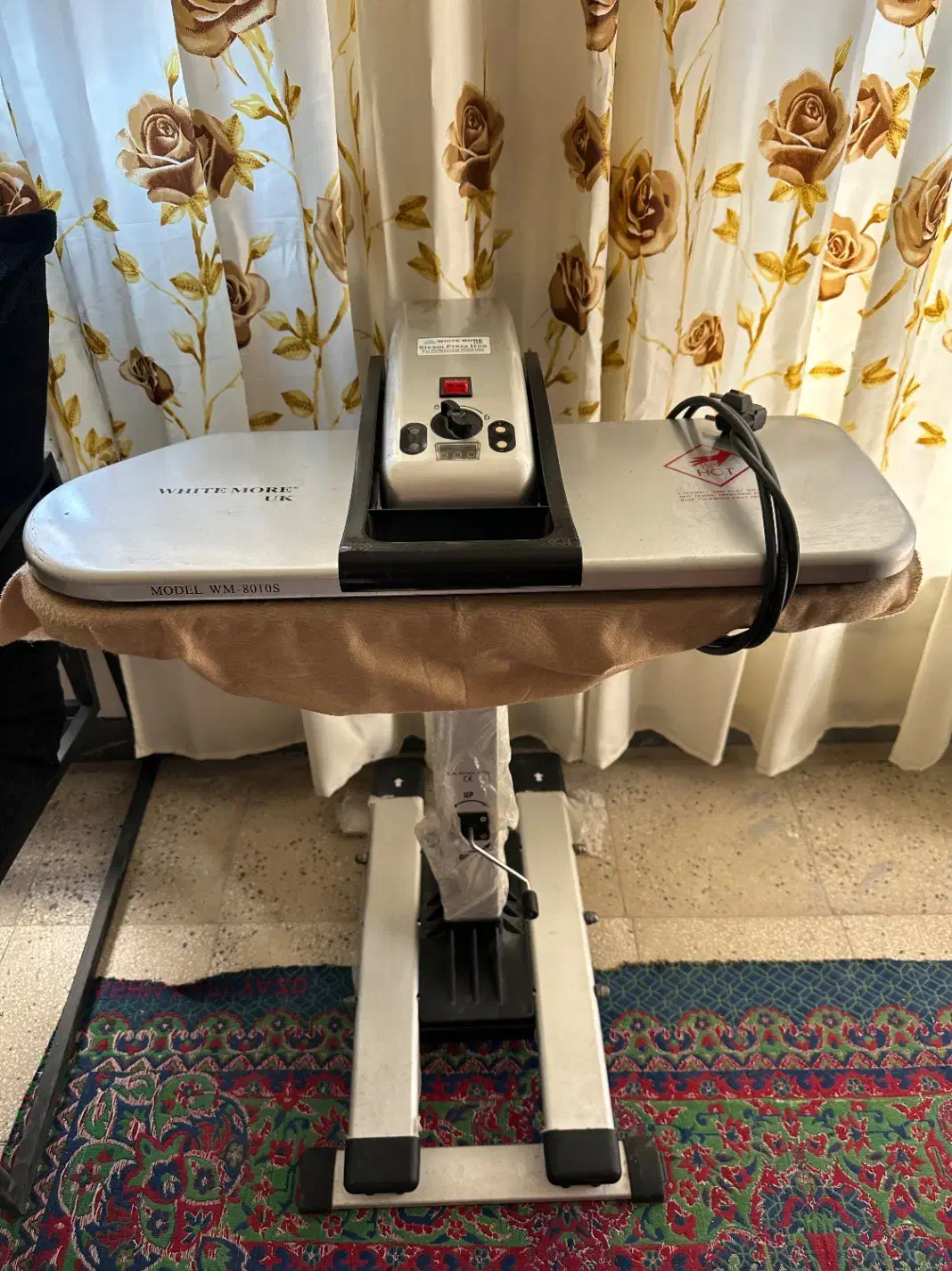 اتو پرس سرپایی مارک white more UK|اتو و لوازم اتو|کازرون, |دیوار