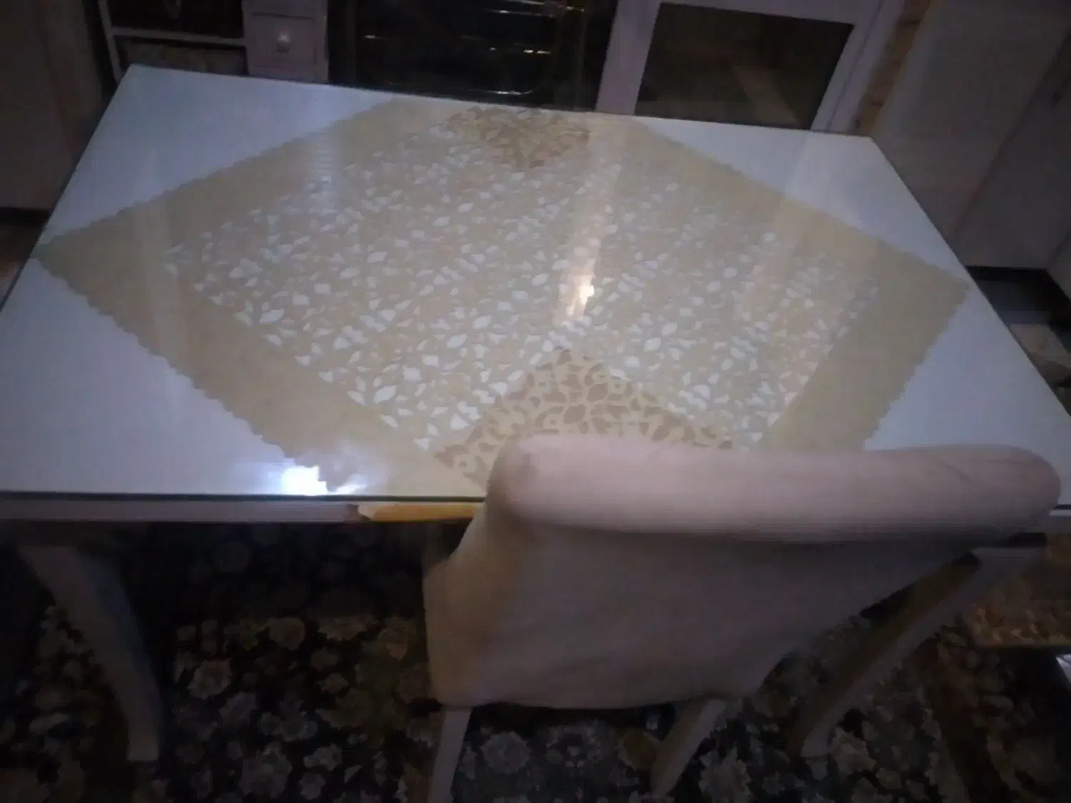 میز غذا خوری|میز و صندلی غذاخوری|تهران, تختی|دیوار