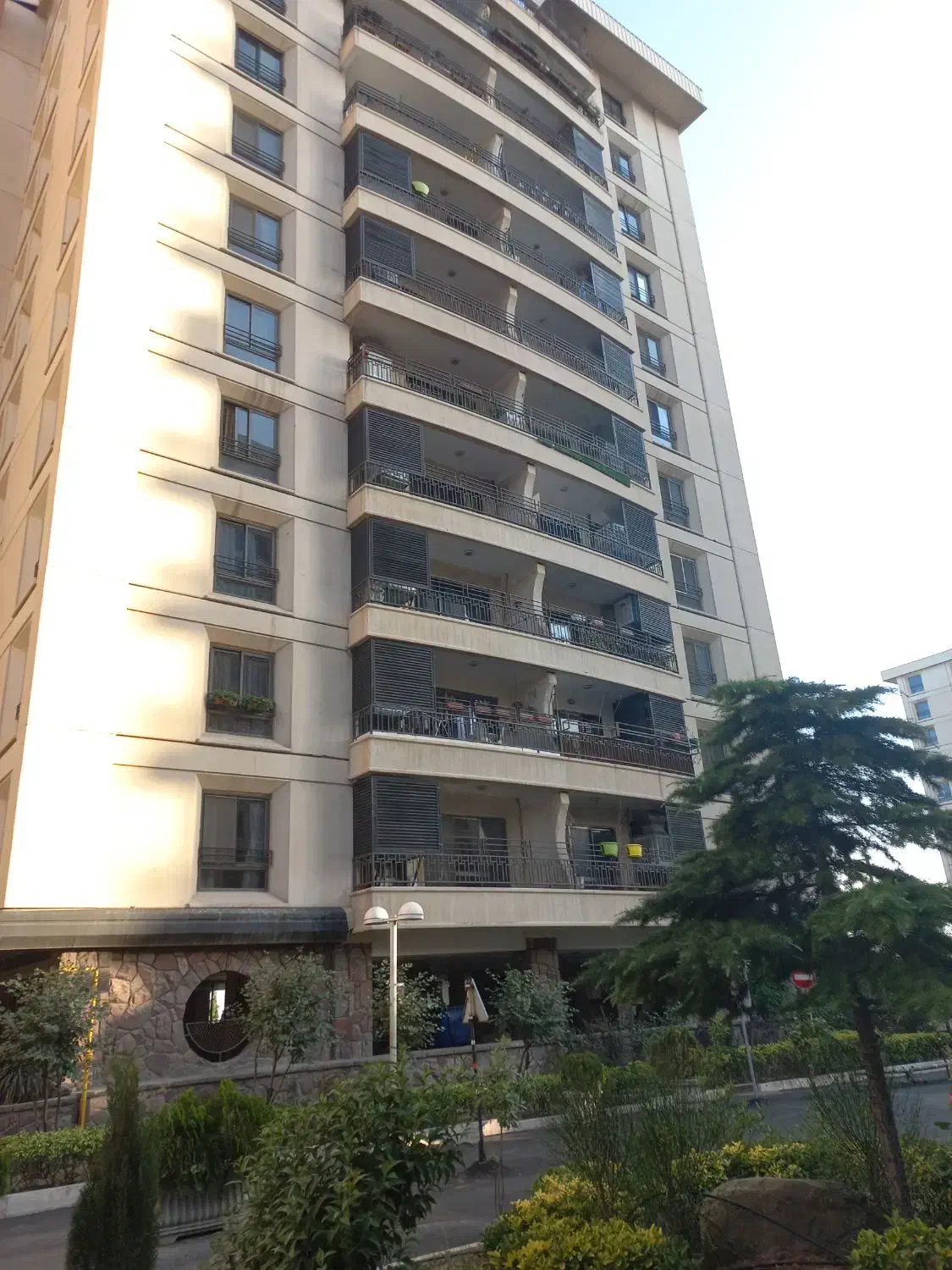 155متر برج در سوهانک/با ویو کوهستان/ حتی مجرد موجه