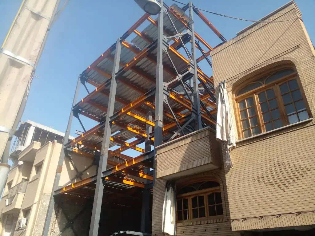 ساخت انواع سوله و اسکلت فلزی|خدمات پیشه و مهارت|فولادشهر, فولادشهر|دیوار