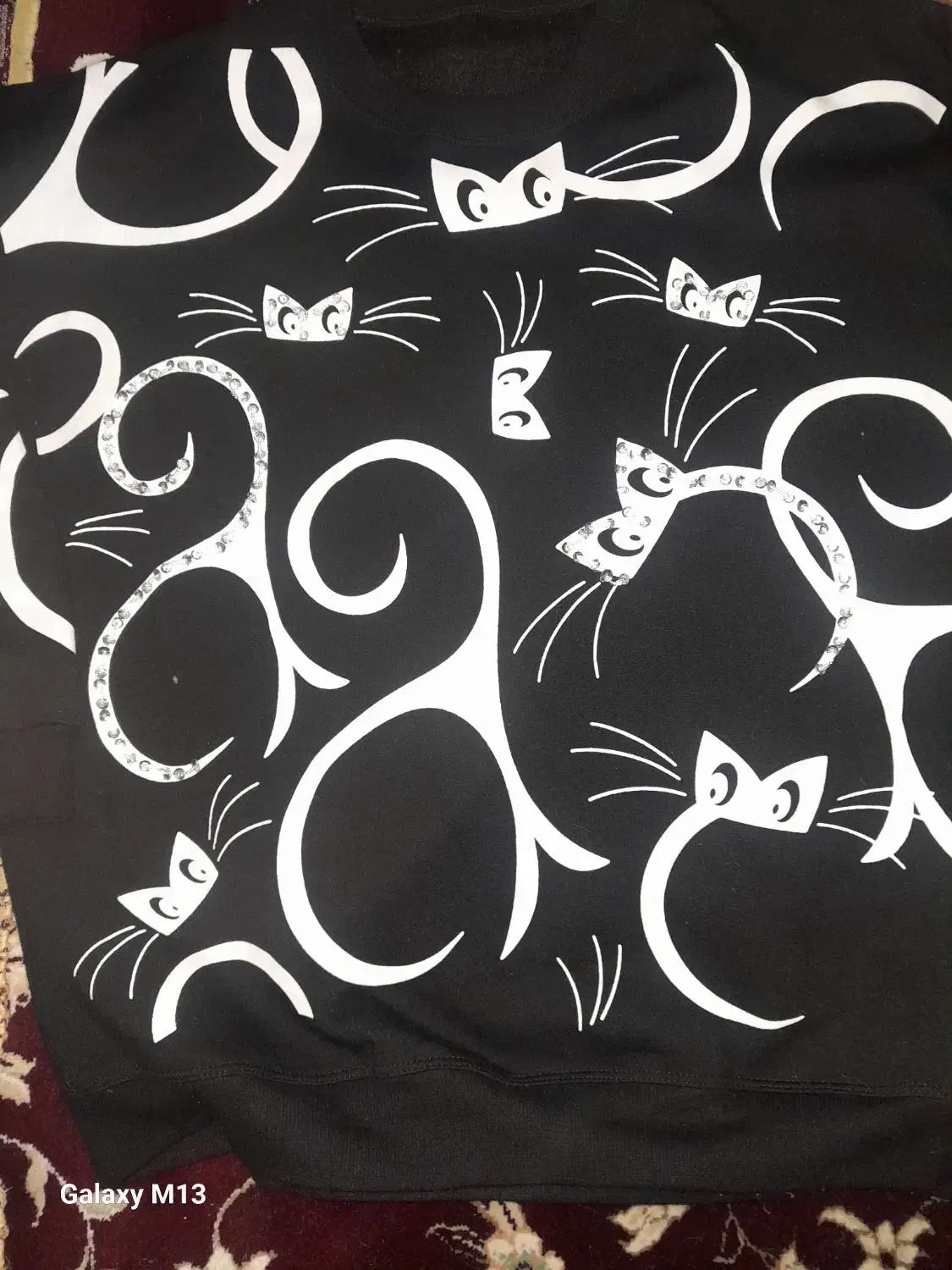 لباس توکرکی گربه گرم|لباس|کاشان, درب اصفهان|دیوار