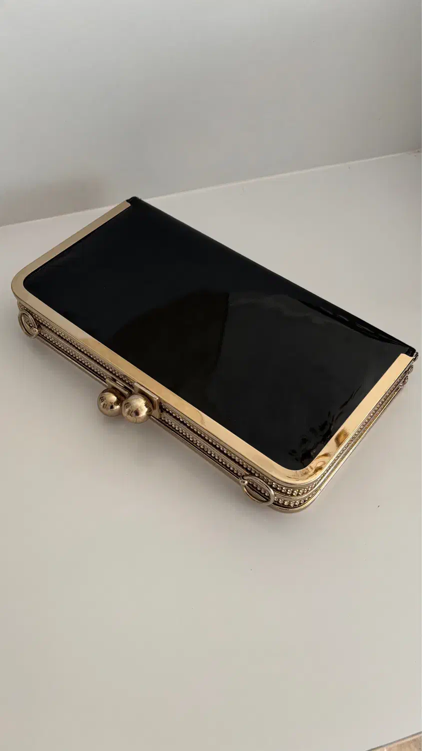 کیف دستی مجلسی|کیف، کفش، کمربند|اندیشه, اندیشه فاز ۴|دیوار