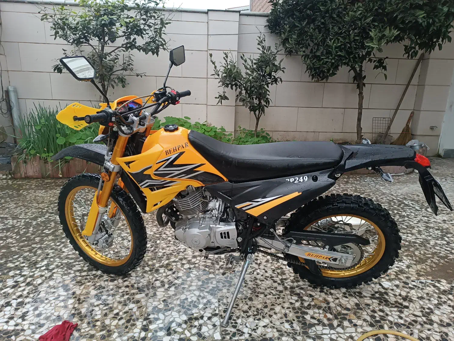 بهتر 250|موتورسیکلت|آستارا, |دیوار