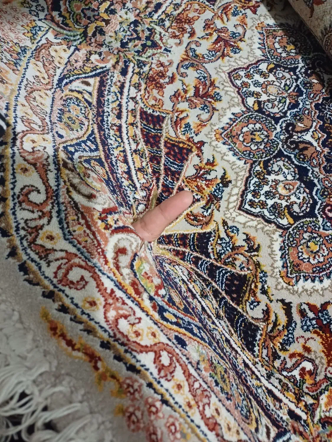 فرش گرد یک در یک|فرش|گرگان, |دیوار