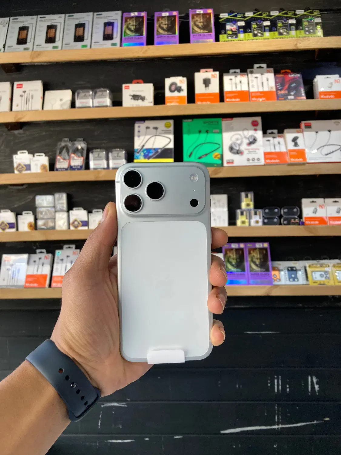 iphone 17 max silver|موبایل|قم, علی آباد سعدگان|دیوار