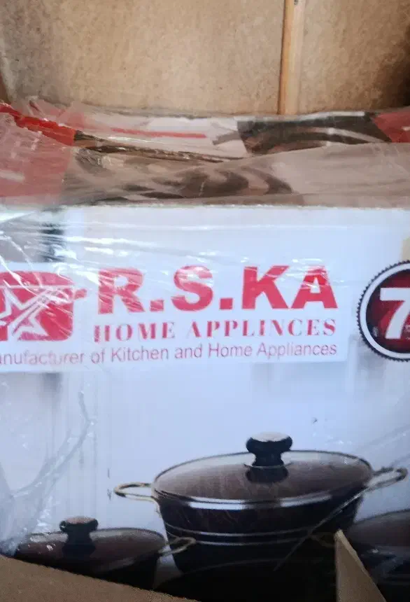 سرویس قابلمه و ماگ و روغن ریز نو زیر قیمت بازار|ظروف پخت‌وپز|تربت‌حیدریه, حسنی بالا|دیوار