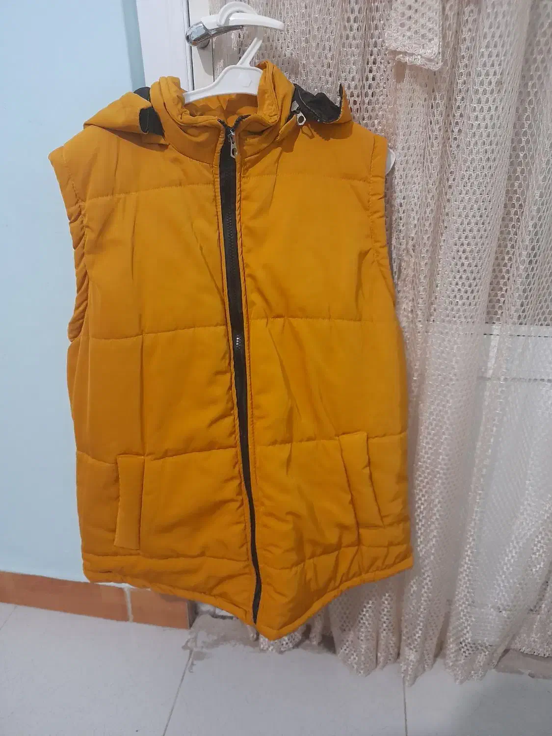 کاپشن،پافر نو|لباس|رشت, حمیدیان|دیوار