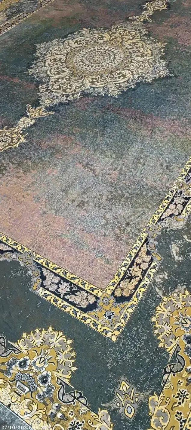 روفرشی شانل کش دار یزدی تعداد سه تخته|روفرشی|شیراز, سرو|دیوار