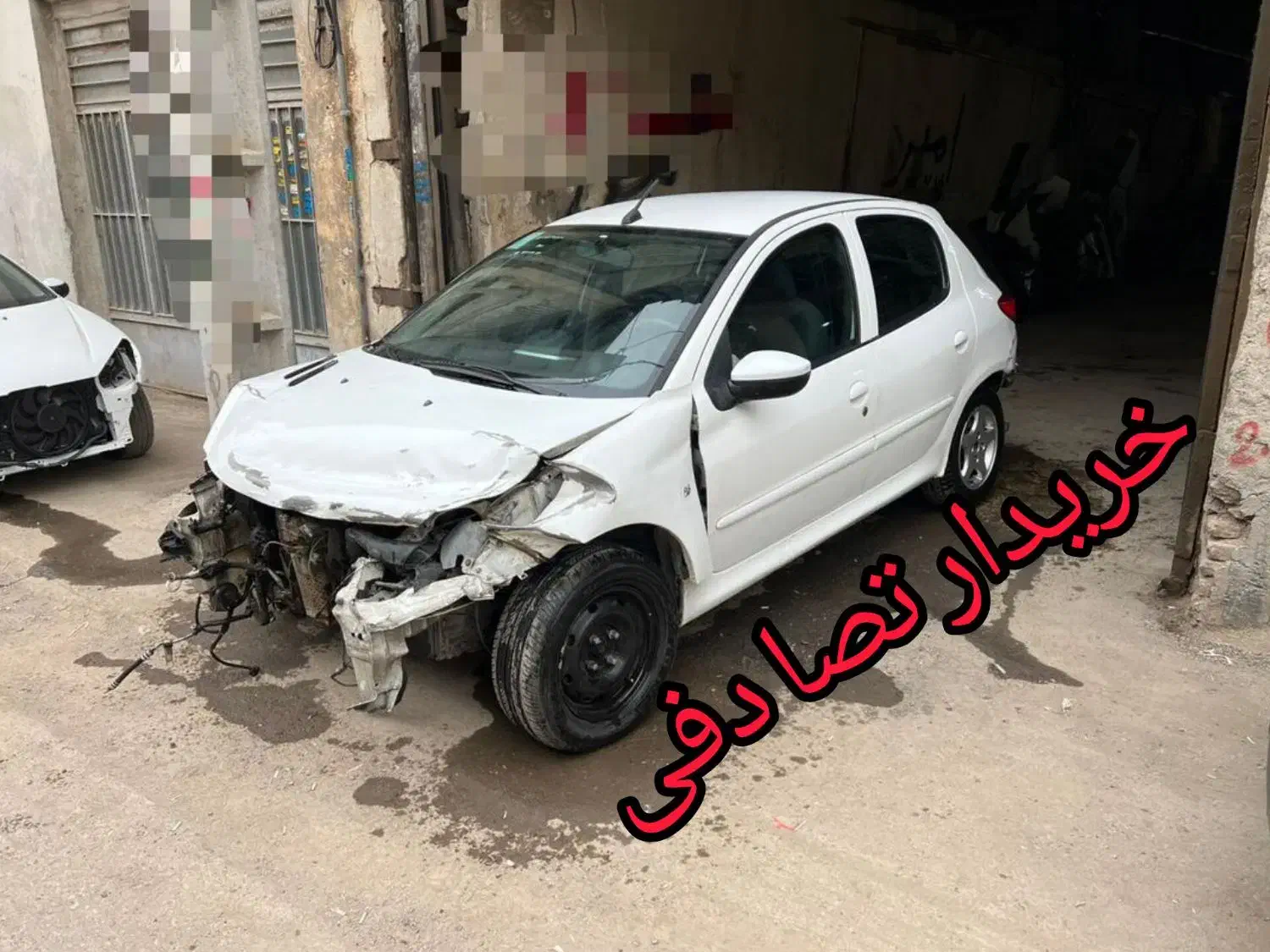 207 سقف فلزی. مشاور و خرید تصادفی|خودرو سواری و وانت|همدان, |دیوار