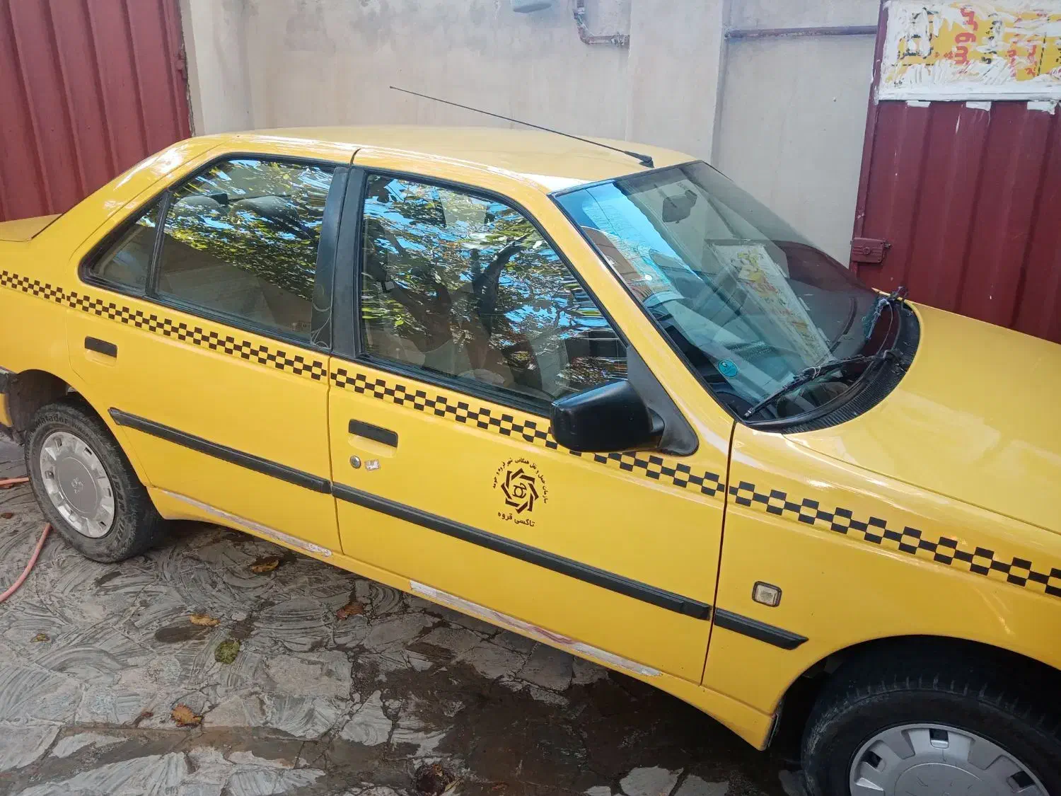 تاکسی به فروش میرسد|خودرو سواری و وانت|قروه, |دیوار