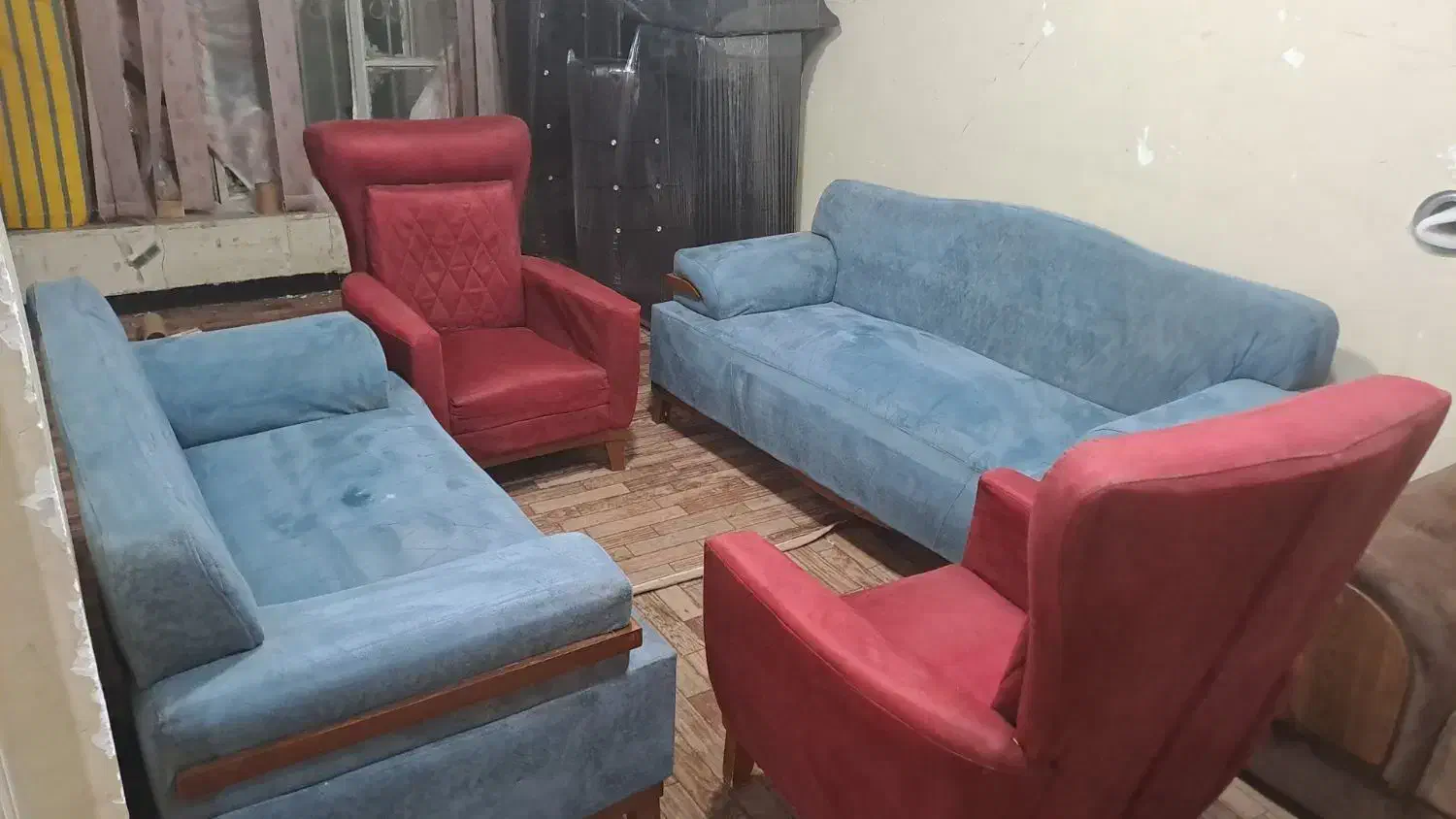 مبل ماهان|مبلمان خانگی و میز عسلی|شیراز, شیشه‌گری|دیوار