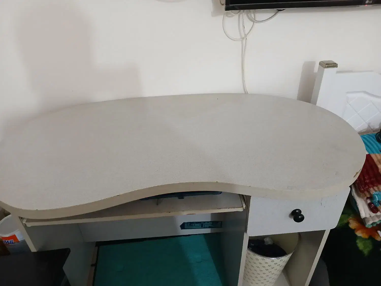 میز کامپیوتر|میز تحریر و کامپیوتر|بیکاه, |دیوار