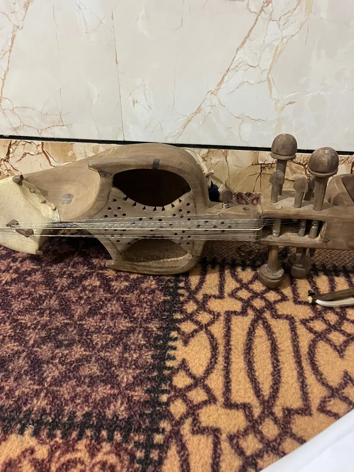 سروز فروشی|سازهای سنتی|سیب و سوران, |دیوار