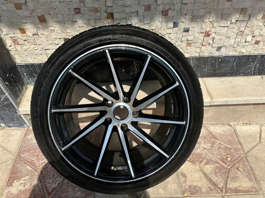 لاستیک ۱۸  کره ای در حد نو|قطعات یدکی و لوازم جانبی|اصفهان, بختیاردشت (شهرک پرتو)|دیوار