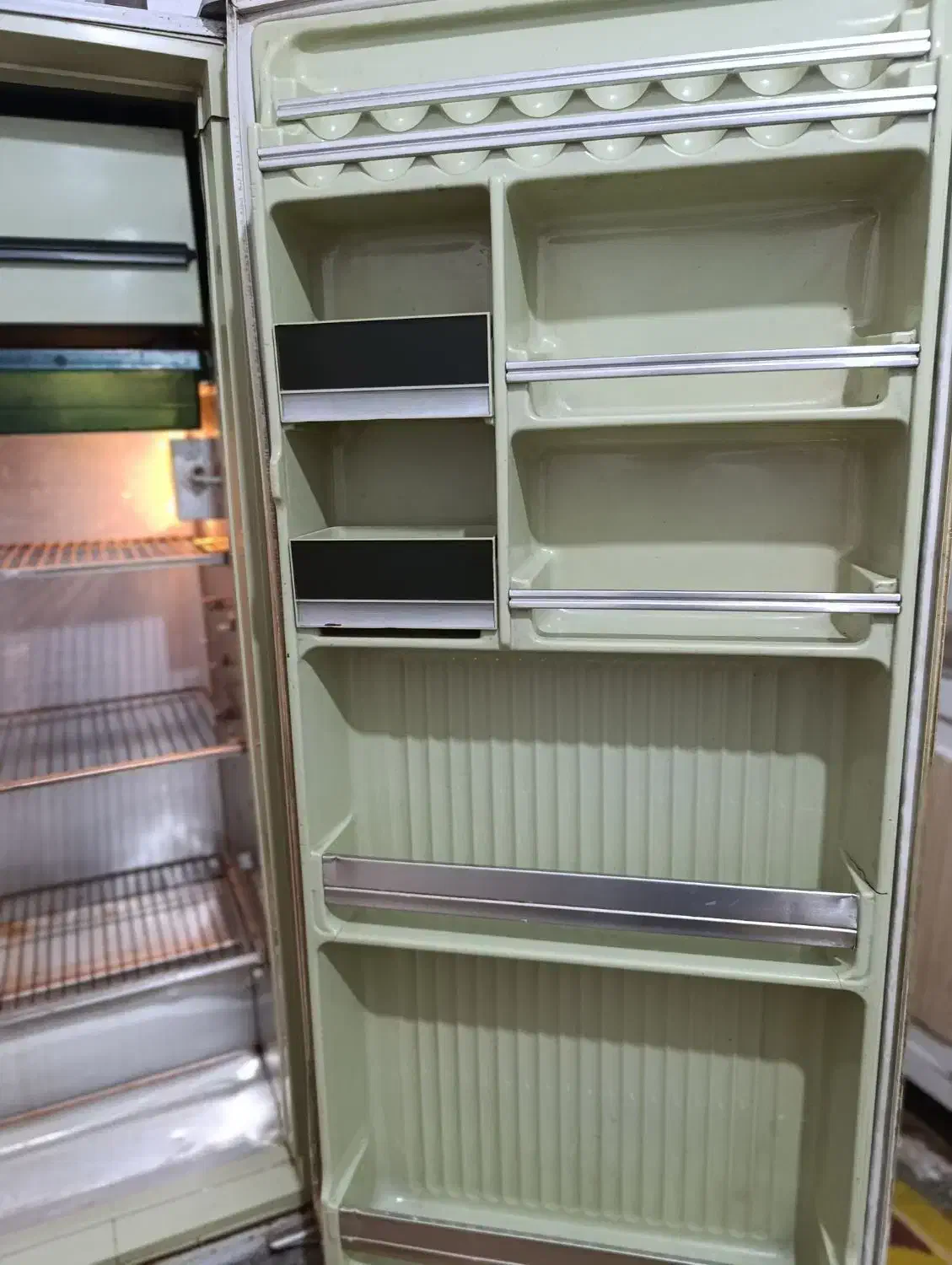 یخچال|یخچال و فریزر|شیراز, تندگویان|دیوار