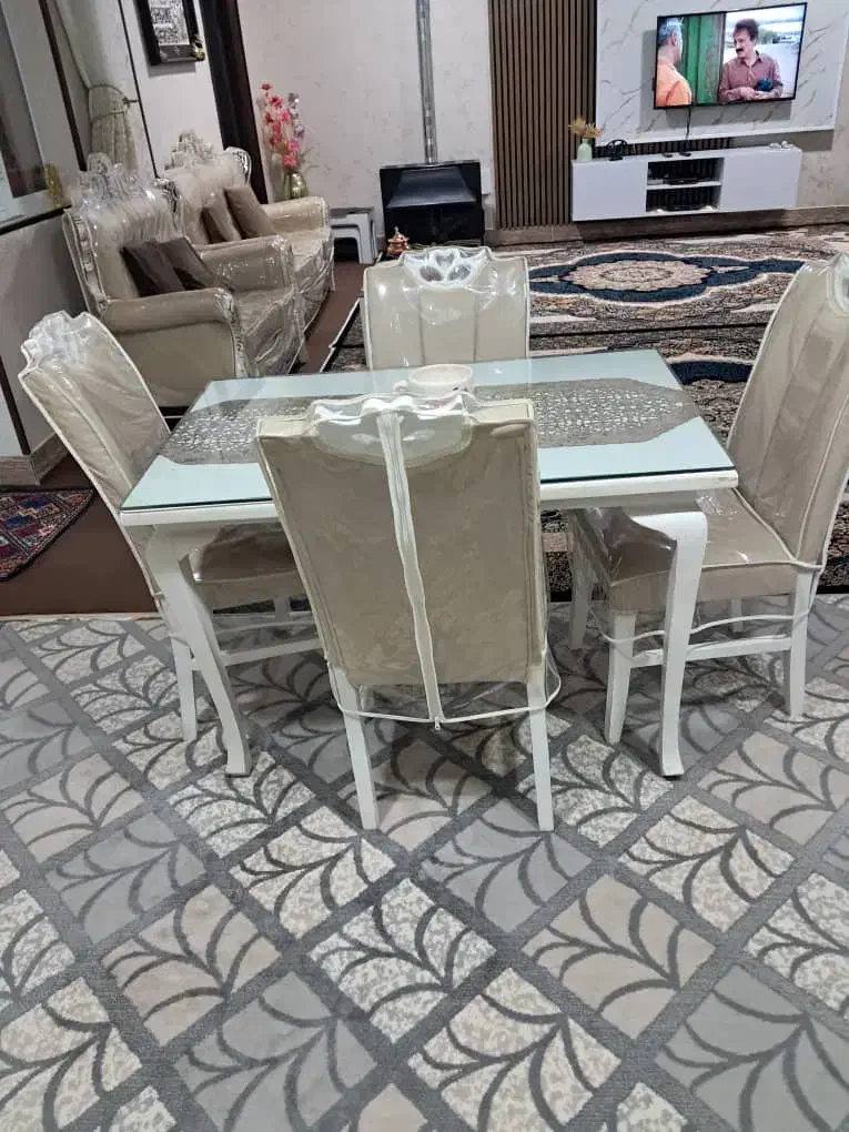 میزناهار خوری 4 نفره|میز و صندلی غذاخوری|فارسان, |دیوار