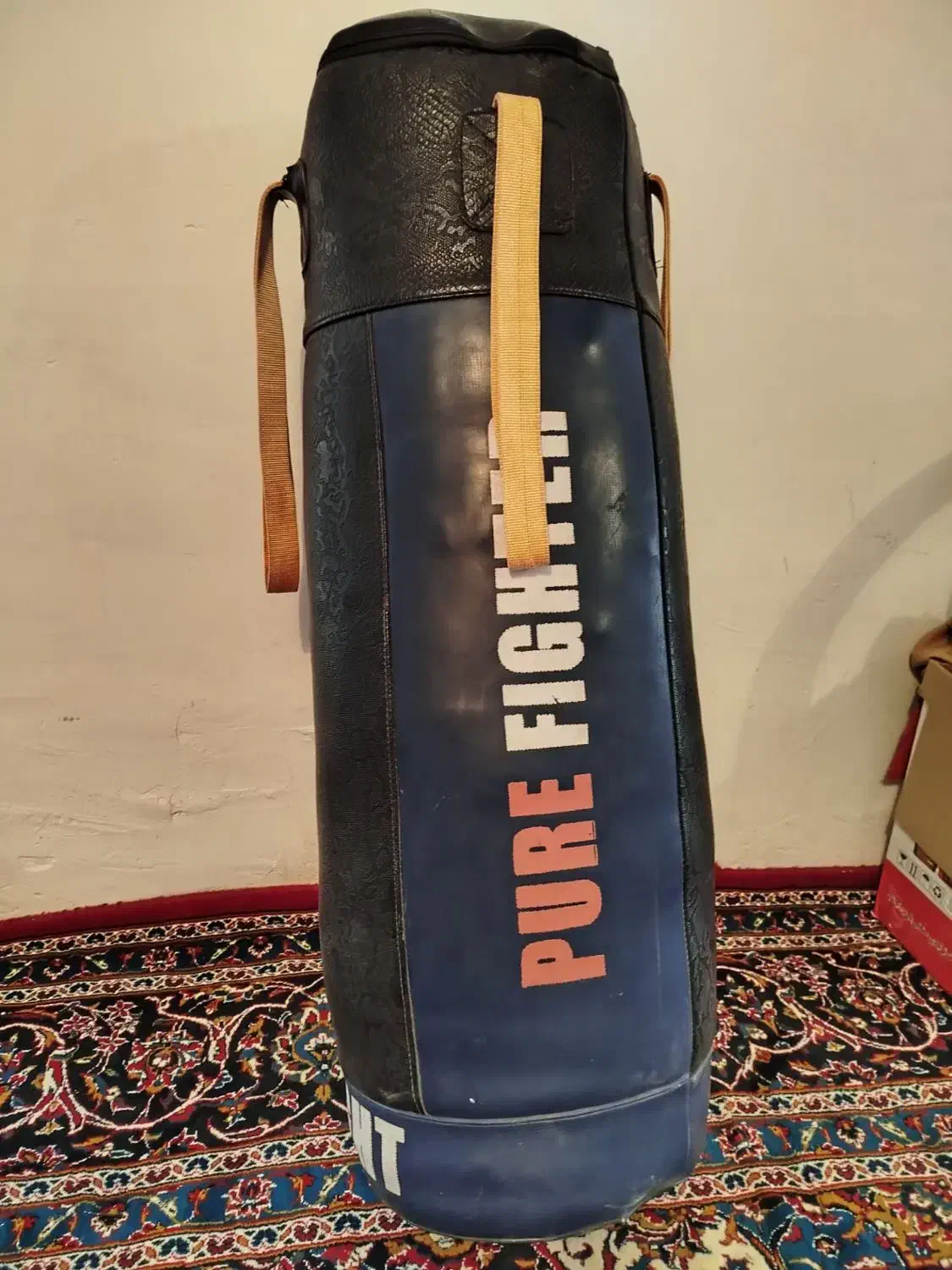 کیسه بوکس|تجهیزات ورزشی|صحنه, |دیوار