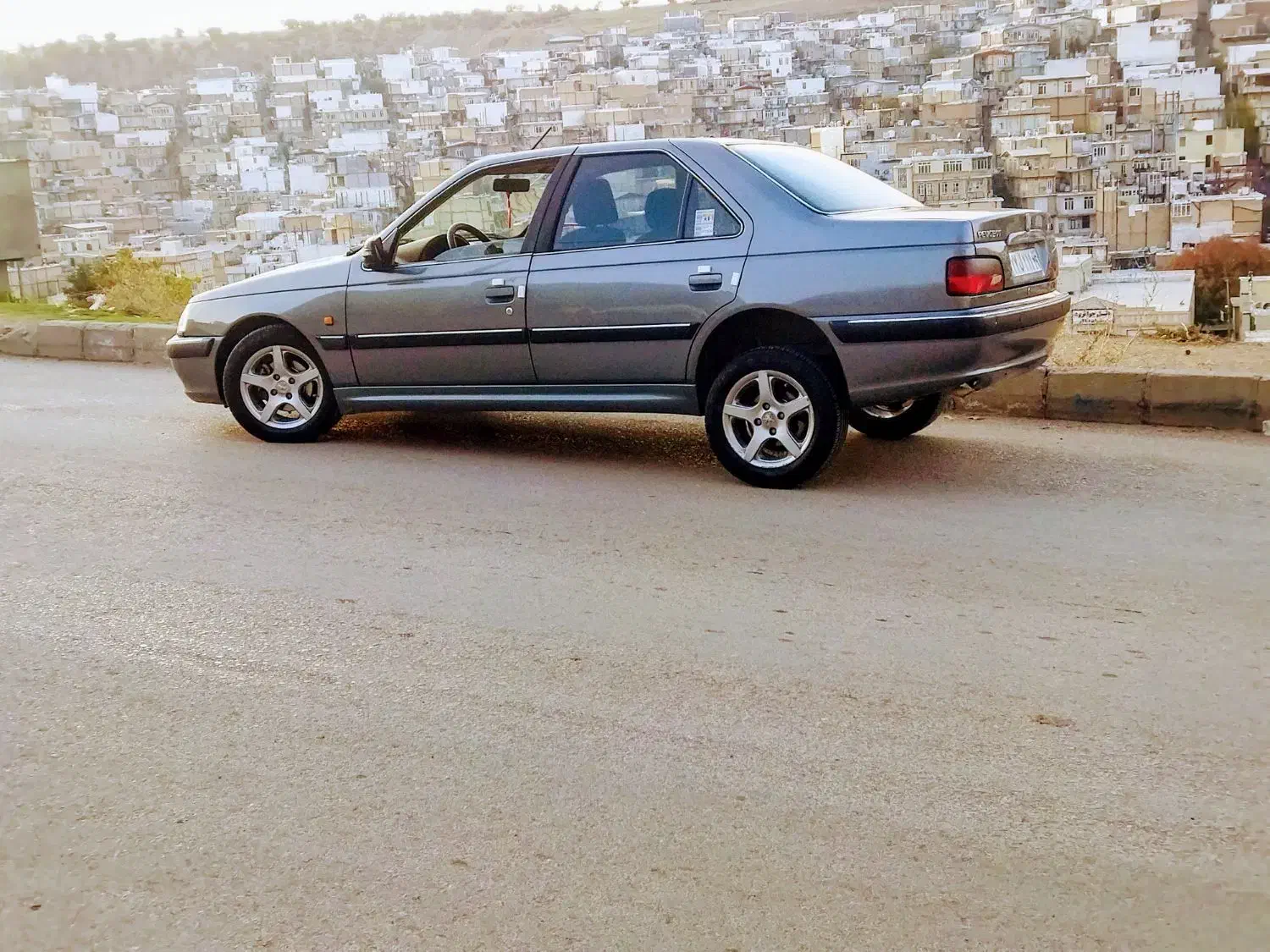 پارس تیوفاو|خودرو سواری و وانت|جوانرود, |دیوار