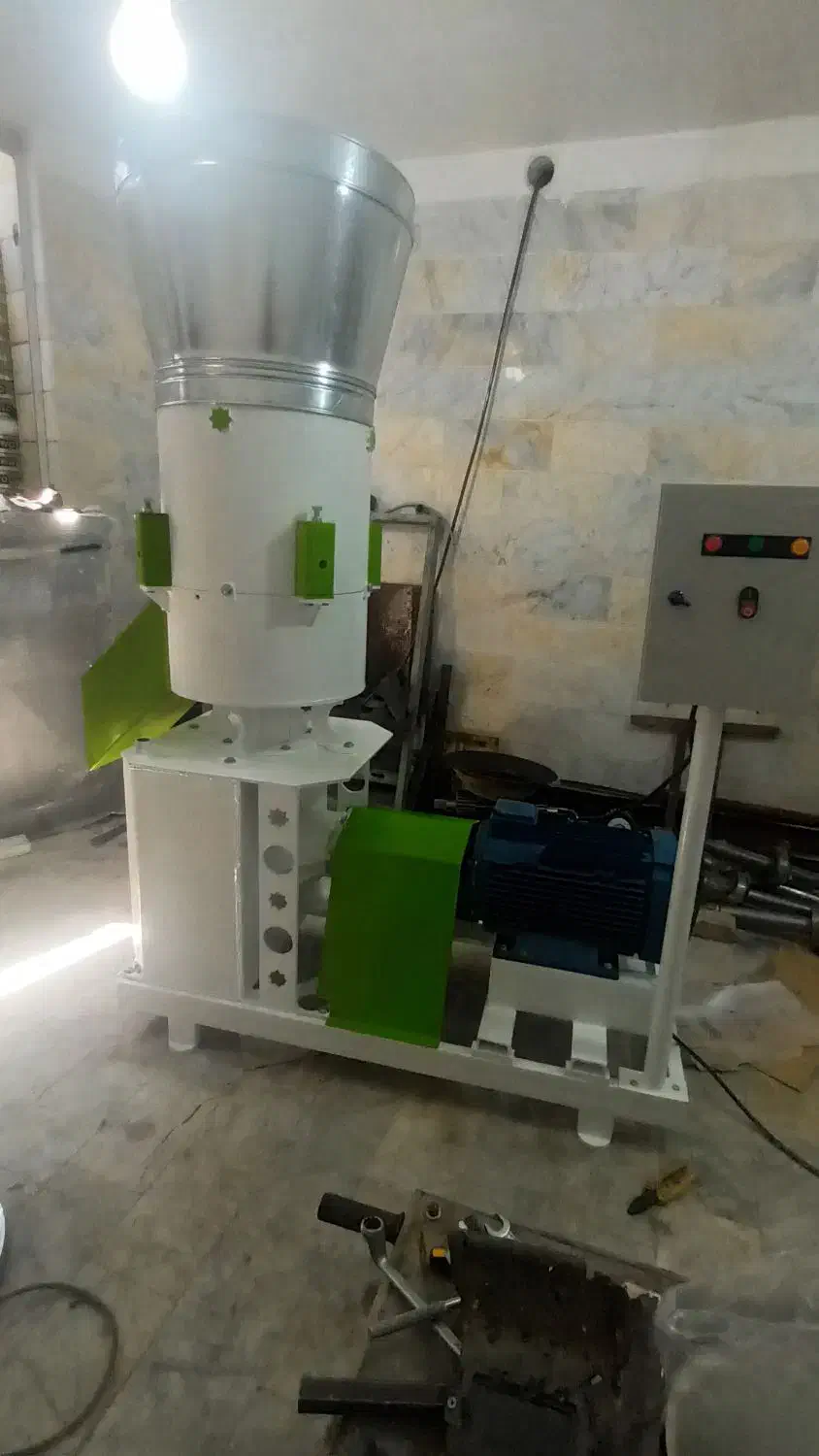 پلیت خوراک دام ومواد معدنی|حیوانات مزرعه|بومهن, |دیوار