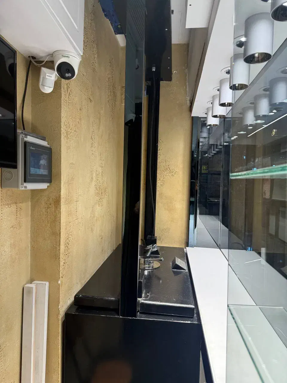 گاوصندوق آسانسوری دست دوم طول ۱۲۴|ابزارآلات|پاکدشت, پاکدشت (مامازند)|دیوار