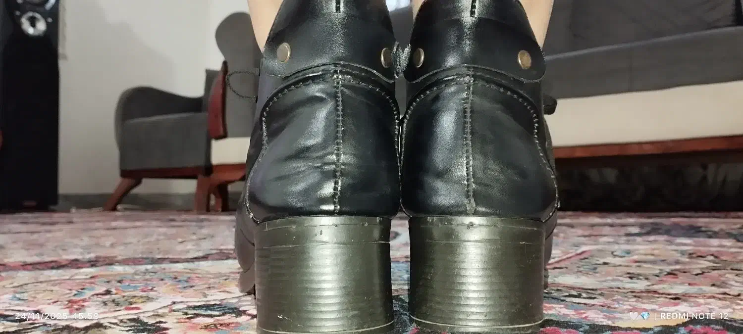 نیم بوت زاراوکفش پاشنه یکسره|کیف، کفش، کمربند|ساری, |دیوار