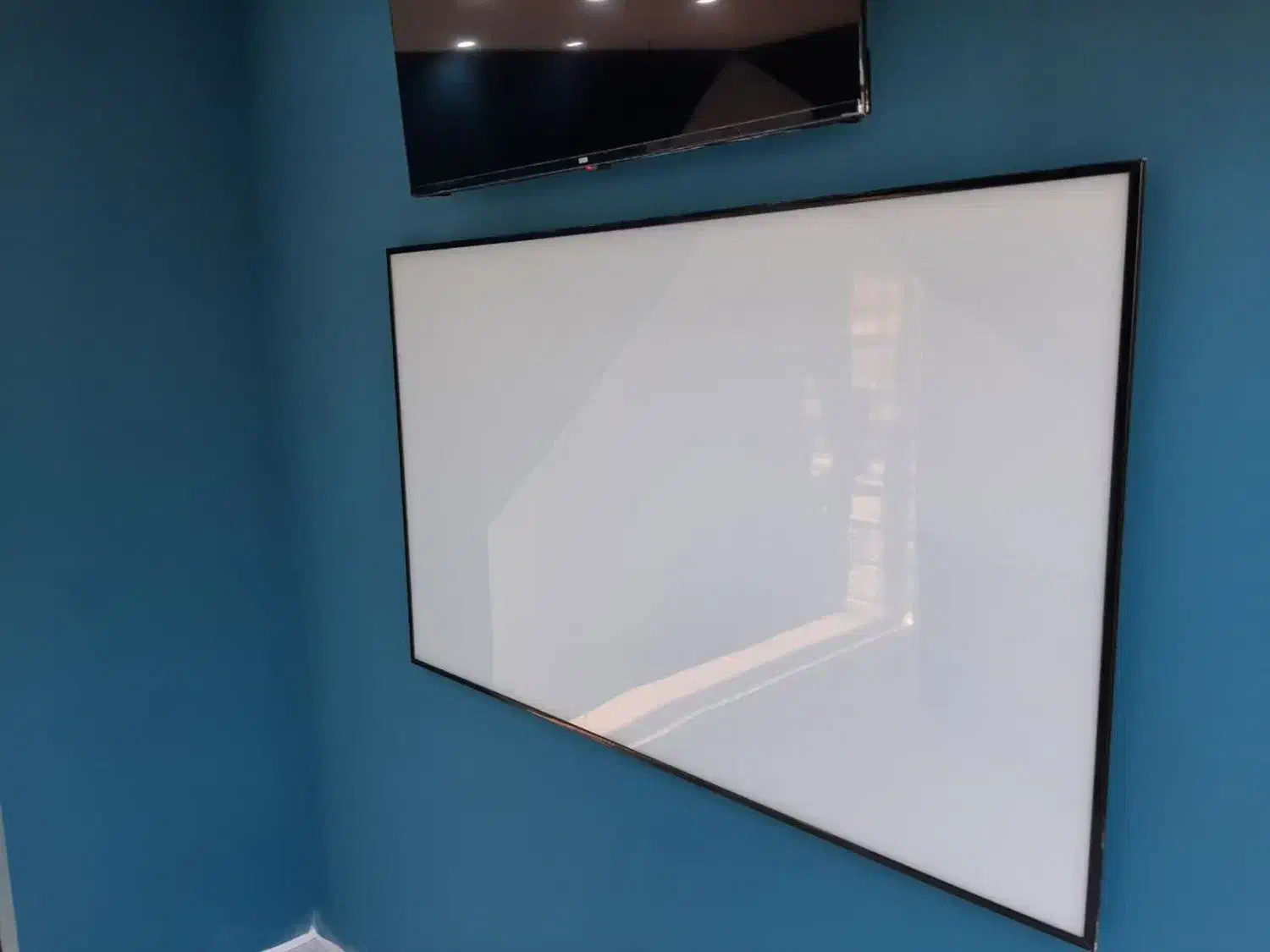 تخت وایتبرد اورجینال|لوازم التحریر|قم, نخودی|دیوار