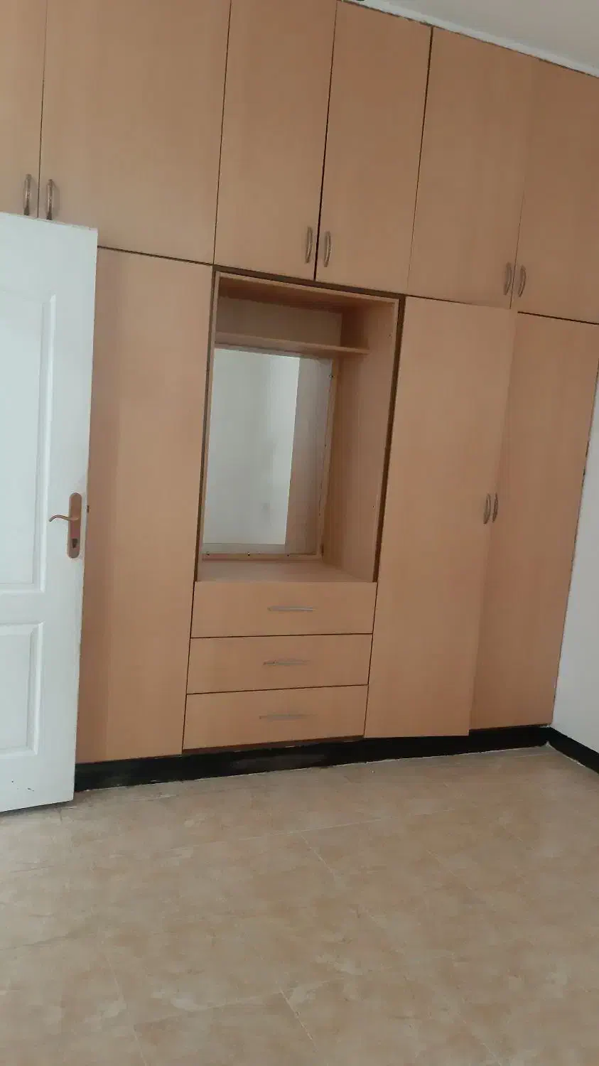 واحد آپارتمانی نبش خ جمهوری و خ دانش|اجارهٔ آپارتمان|دهلران, |دیوار