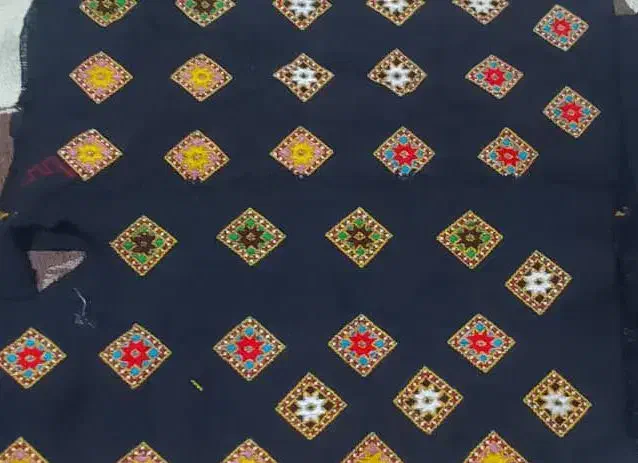 لباس|لباس|دامن, |دیوار