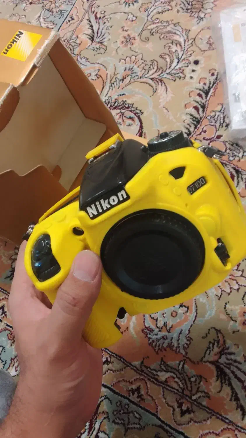 نیکون ۷۱۰۰ با لنز ۷۰/۲۰۰|دوربین عکاسی و فیلمبرداری|خرمآباد, |دیوار