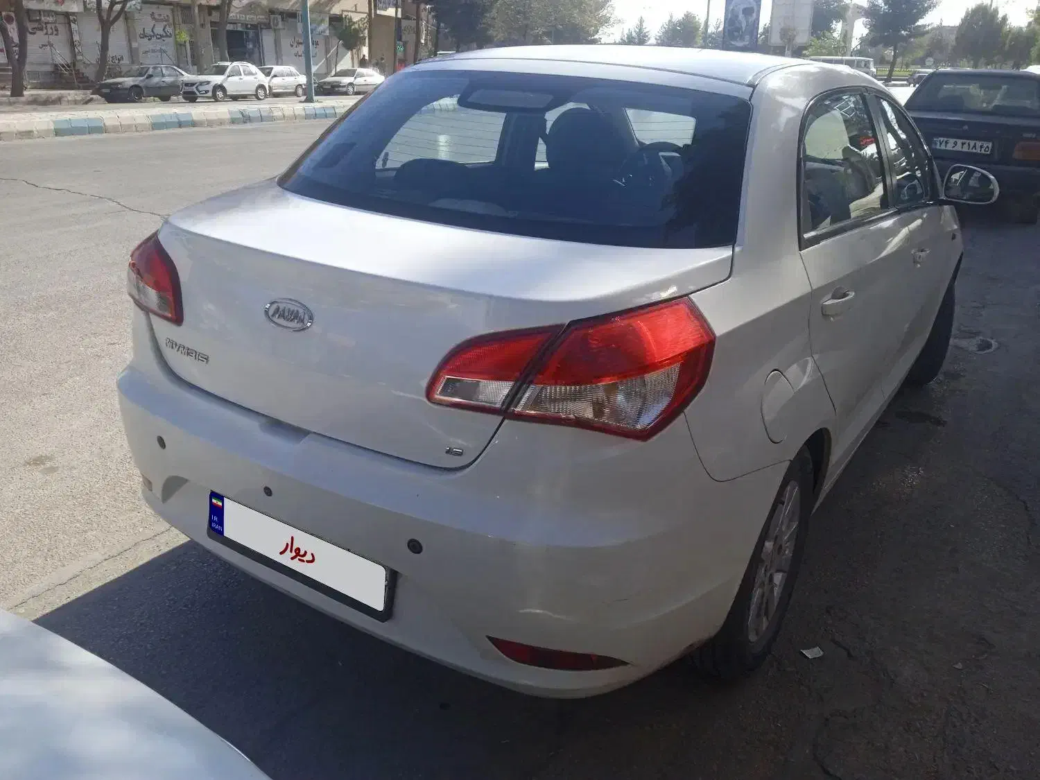 فروش خودروی ام وی ام بسیار تمیز|خودرو سواری و وانت|کرمان, |دیوار