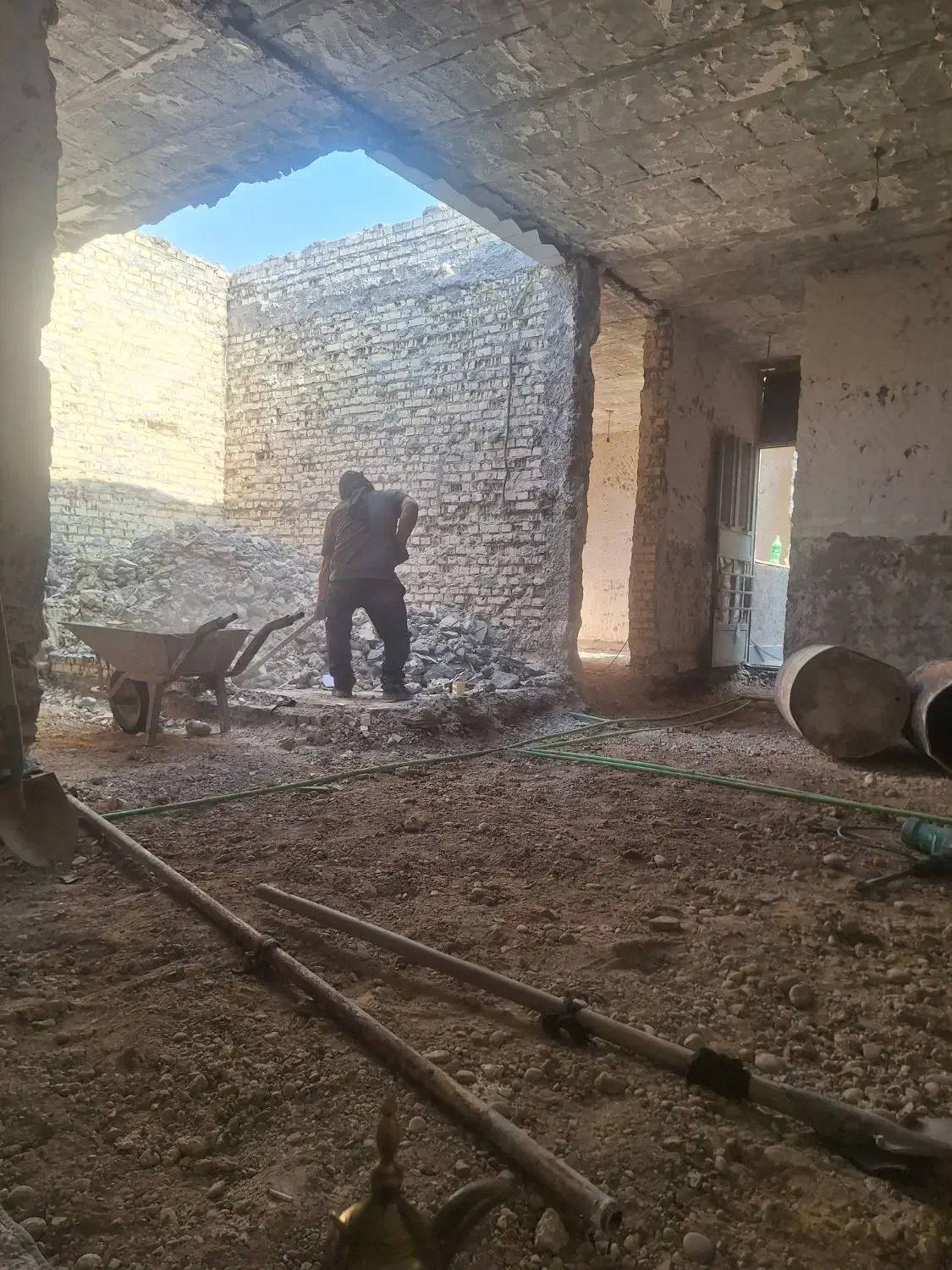 تخریب و تعمیر ساختمان|خدمات پیشه و مهارت|اهواز, گلستان|دیوار