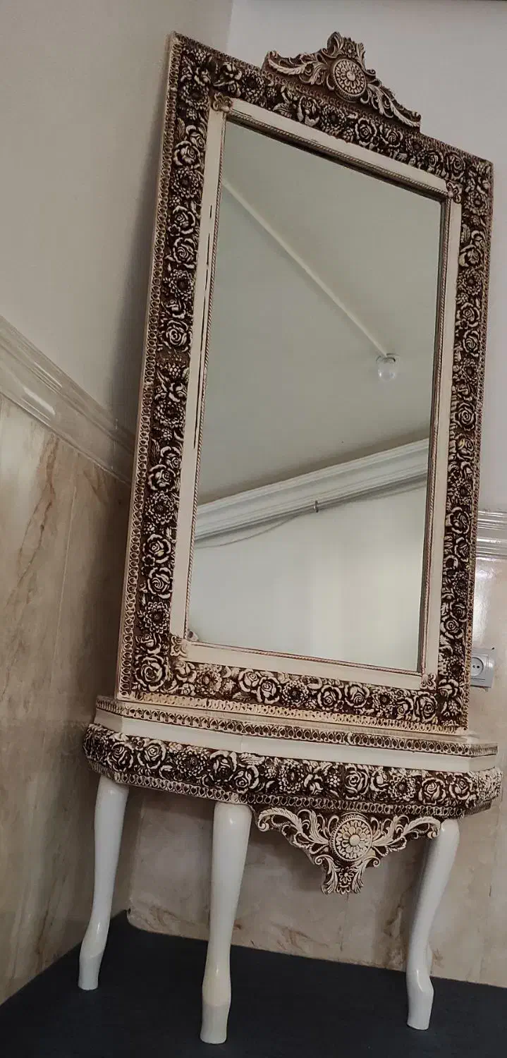 آینه و کنسول در حد نو|بوفه، ویترین، کنسول|مریوان, |دیوار