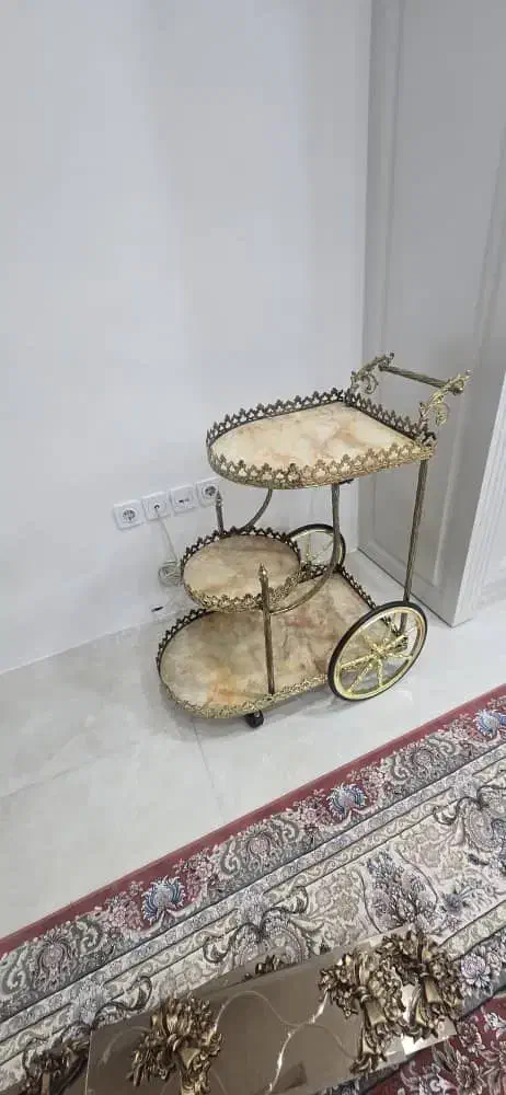 میز کنار سالن|مبلمان خانگی و میز عسلی|ایلام, |دیوار