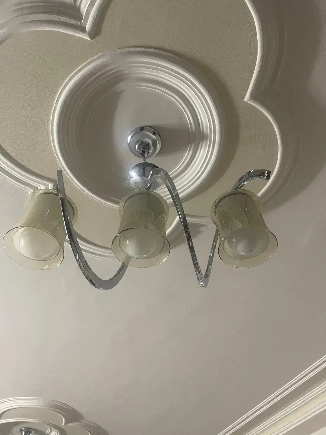 دو عدد لوستر|لوستر و چراغ آویز|قدس, شهرقدس|دیوار