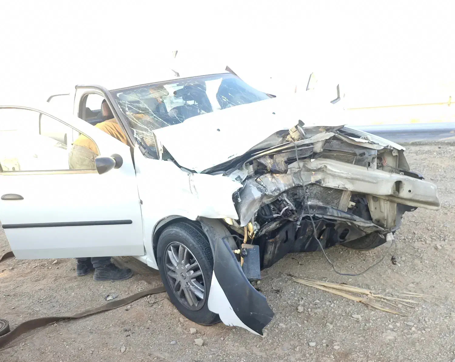 ال ۹۰ مدل ۹۷ کارکرد ۱۴۰ تصادفی|خودرو سواری و وانت|اصفهان, بابوکان|دیوار