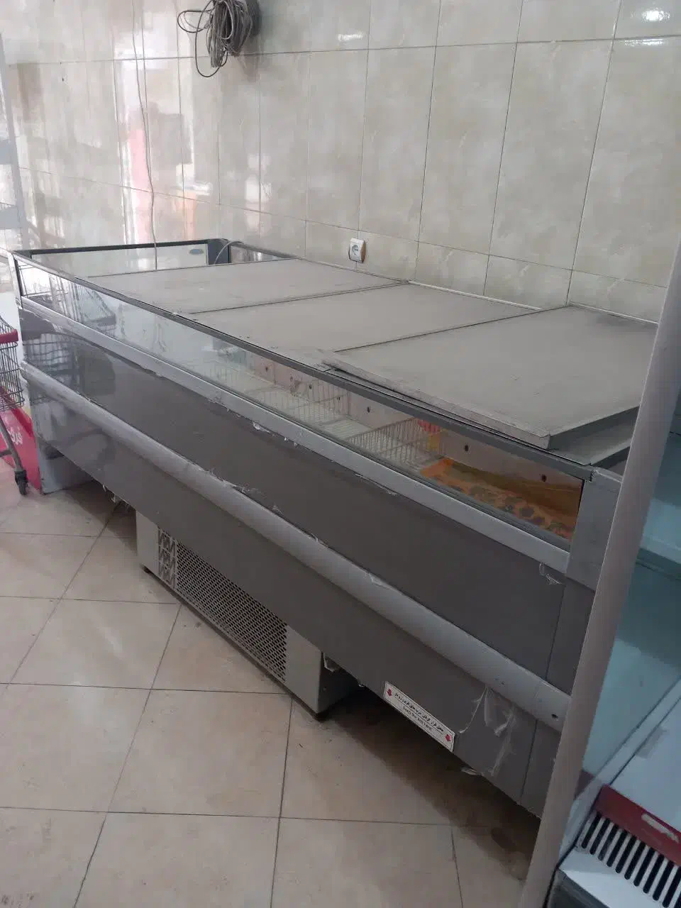 فروش آسانسور فروشگاهی، فریز پرده هوا، و قفسه|فروشگاه و مغازه|یزد, |دیوار