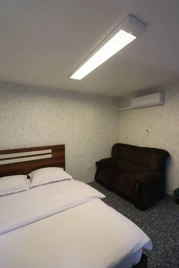 سوئیت مبله|اجارهٔ کوتاهمدت آپارتمان و سوئیت|شیراز, شهرک ایثار|دیوار