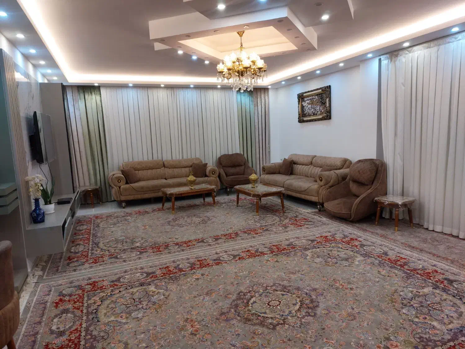 آپارتمان ۱۳۷ متری سه خواب کوچه صفویه|فروش آپارتمان|کاشان, گبرها|دیوار