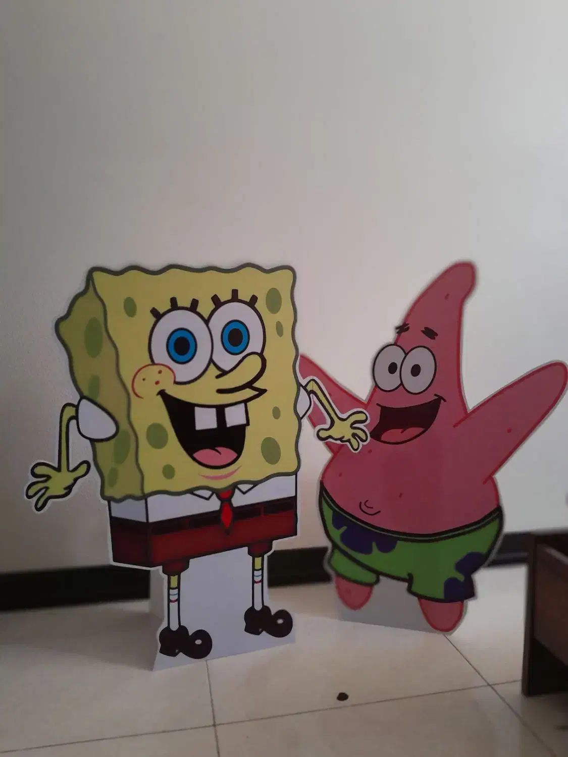 استند.بادکنک|اسباببازی|شاهینشهر, خانه کارگر|دیوار